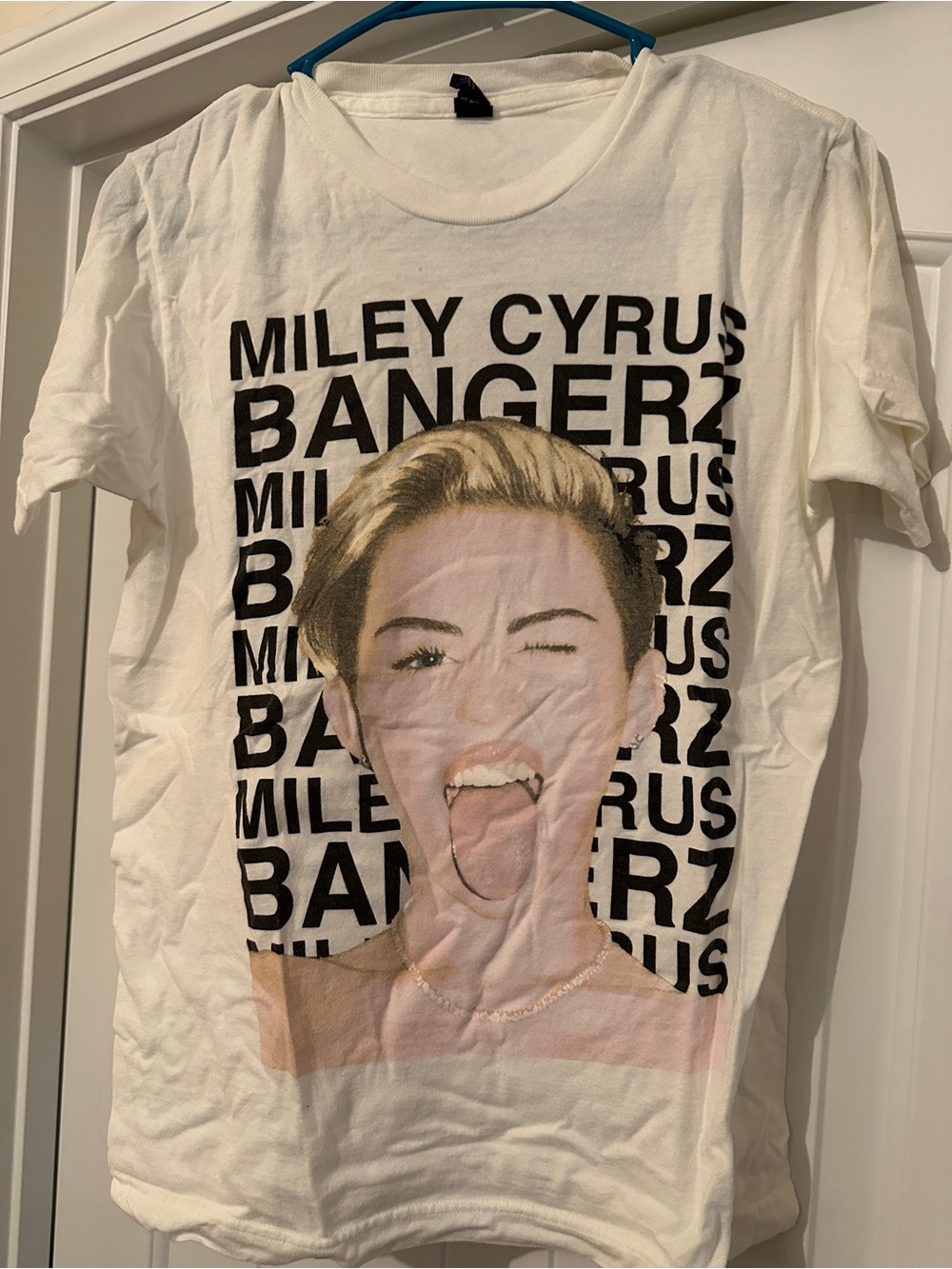 Miley Cyrus Bangerz Tour Shirt 2014 Size Small